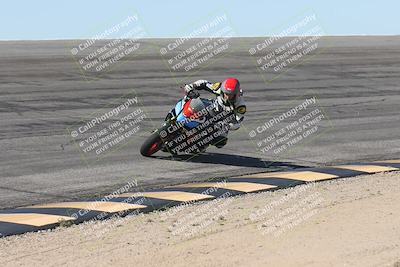 media/Oct-13-2025-Moto Forza (Mon) [[a66d839500]]/3-B Group/Session 2 (Bowl)/